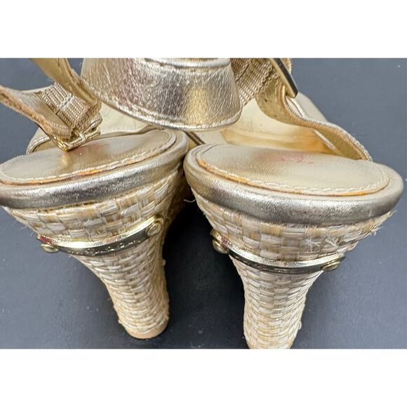 Lilly Pulitzer Kristen Metallic Gold Peep Toe Sling Back Wedge Heels Size 8 - Picture 7 of 13